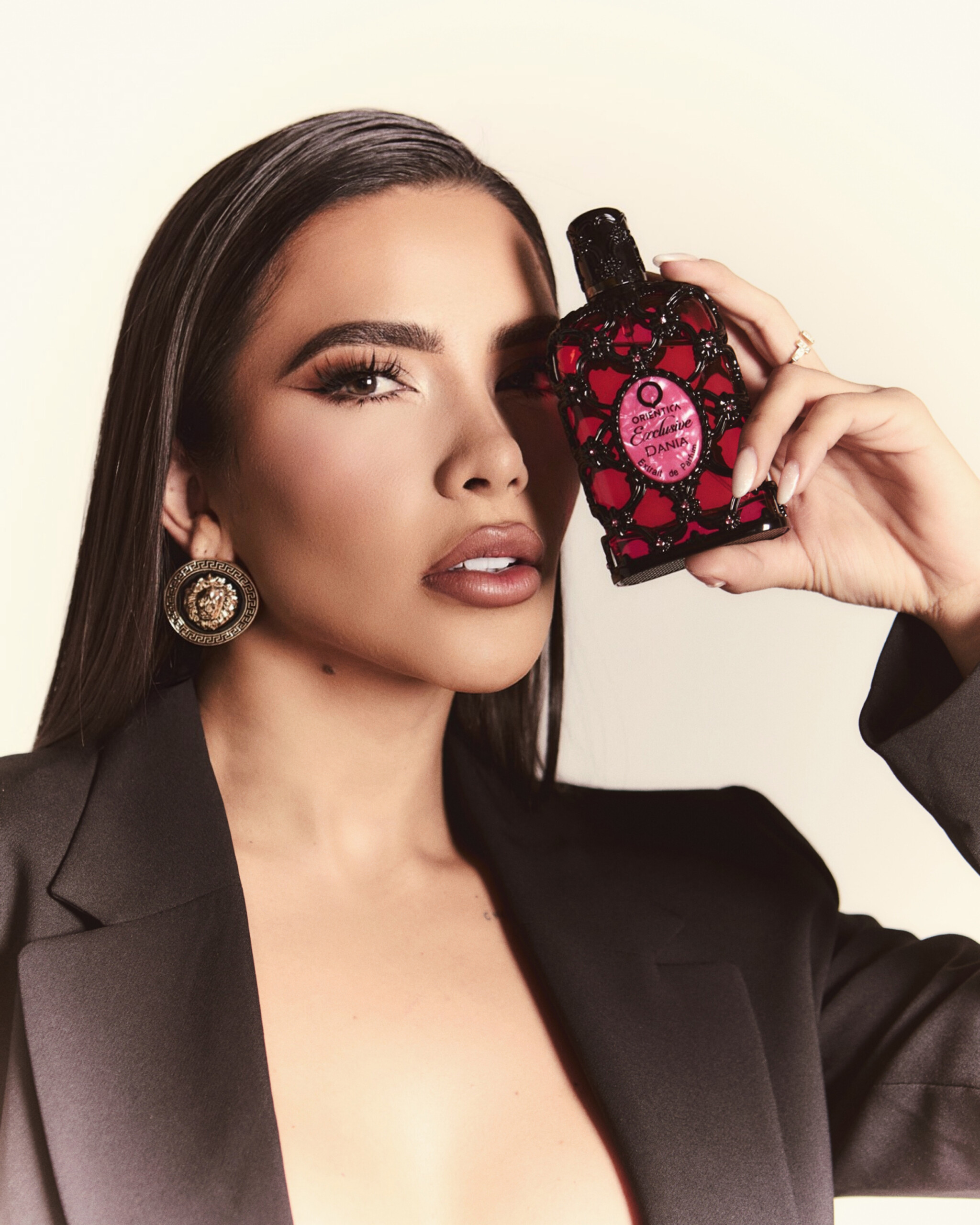 Dania Méndez Lanza su Primer Perfume de Lujo en Colaboración con Orientica: Exclusive Dania X Orientica