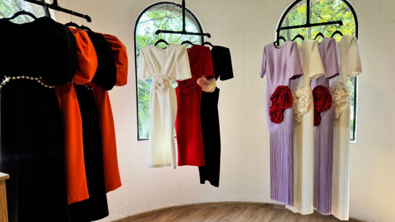 La diseñadora Loreto Martínez: inaugura showroom: Un tributo a la moda andaluza en el corazón de Polanco