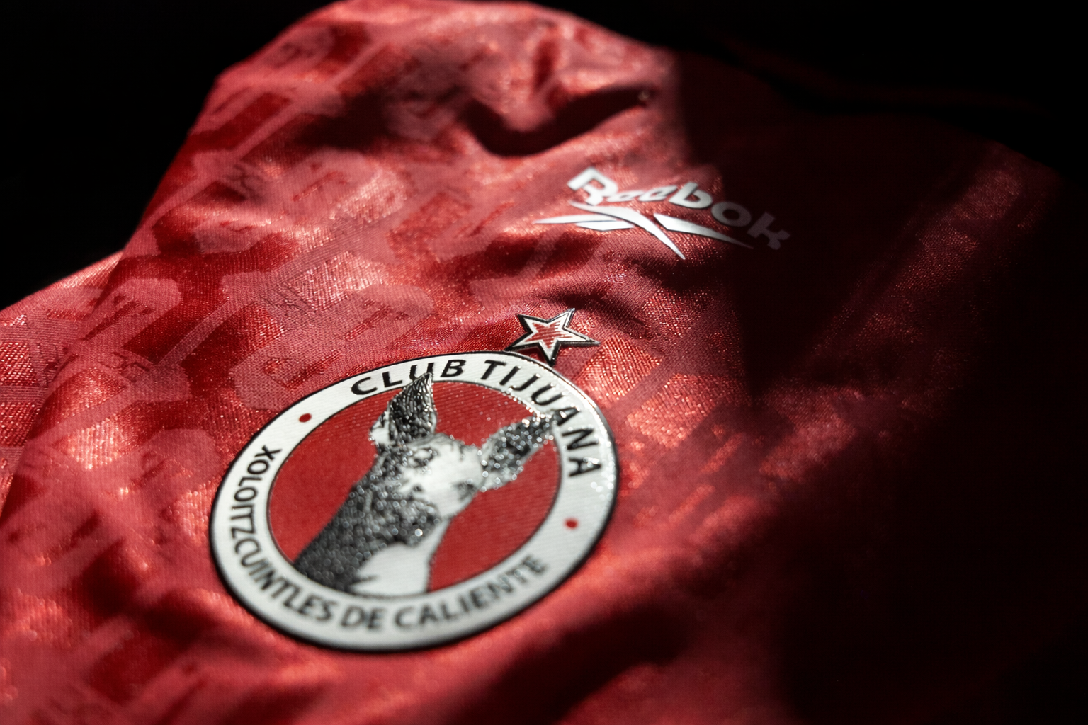 ADN fronterizo: La inspiración detrás del jersey Reebok x Xolos 2026